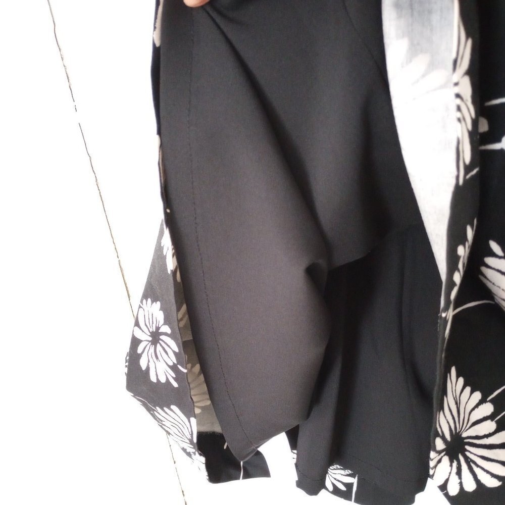 Talbots Black & White Daisy Print Fit And Flare D… - image 7